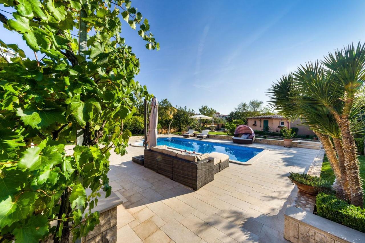 Navis Luxury Villa Vodice Exterior photo