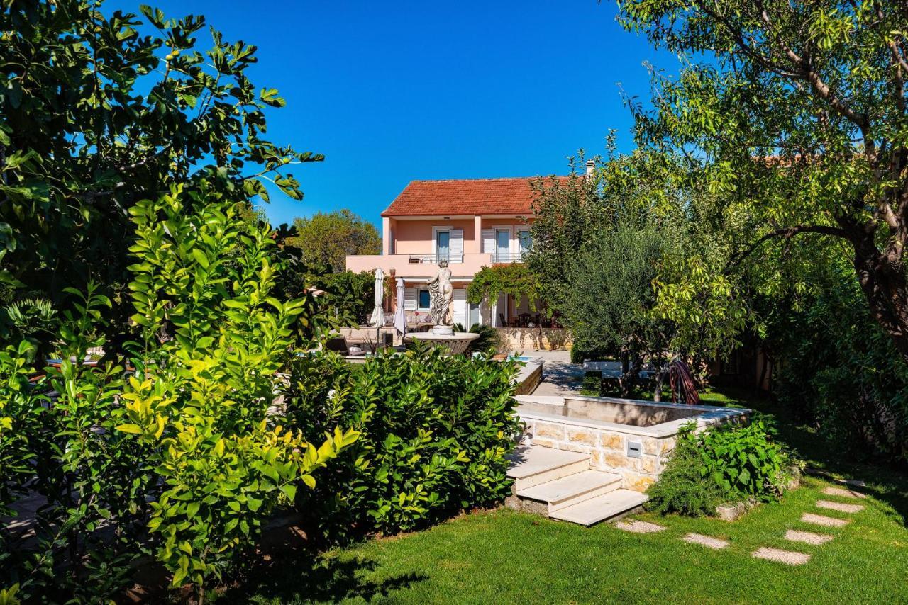 Navis Luxury Villa Vodice Exterior photo